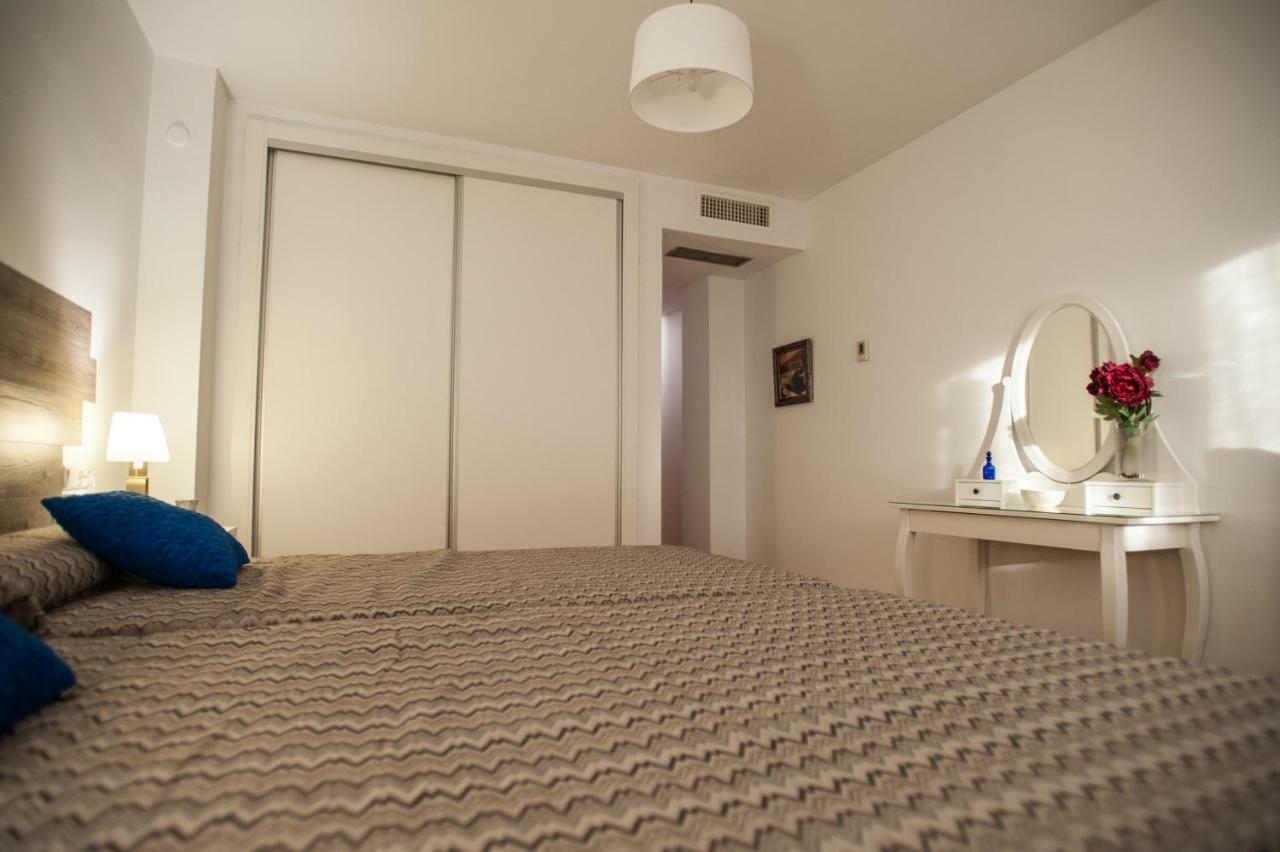 Luxury Maestranza Donkey Apartment Seville Ngoại thất bức ảnh